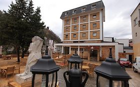 Hotel Kratis